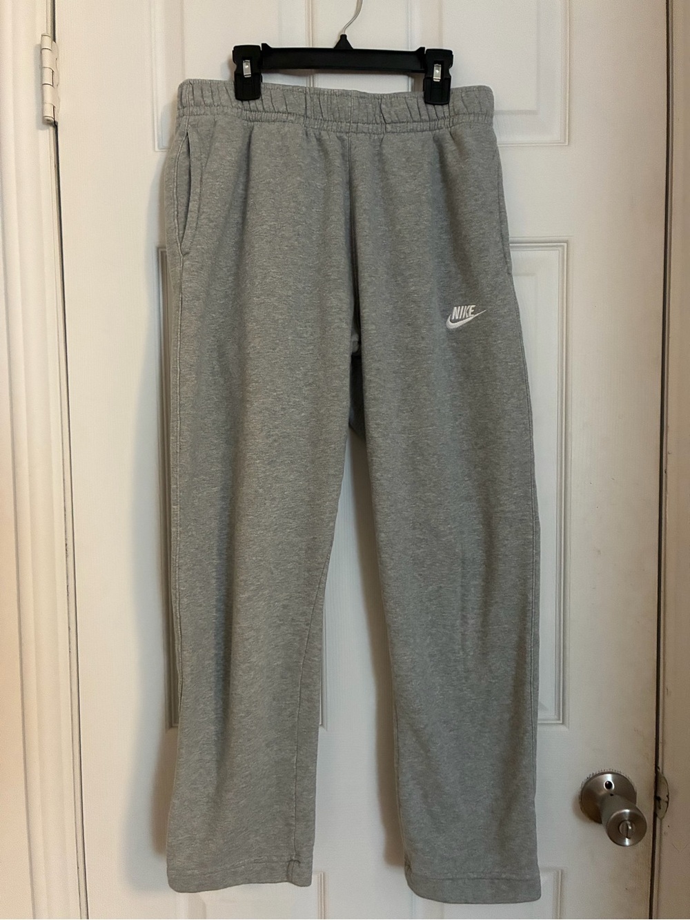Nike Men’s Gray Fleece Sweatpants